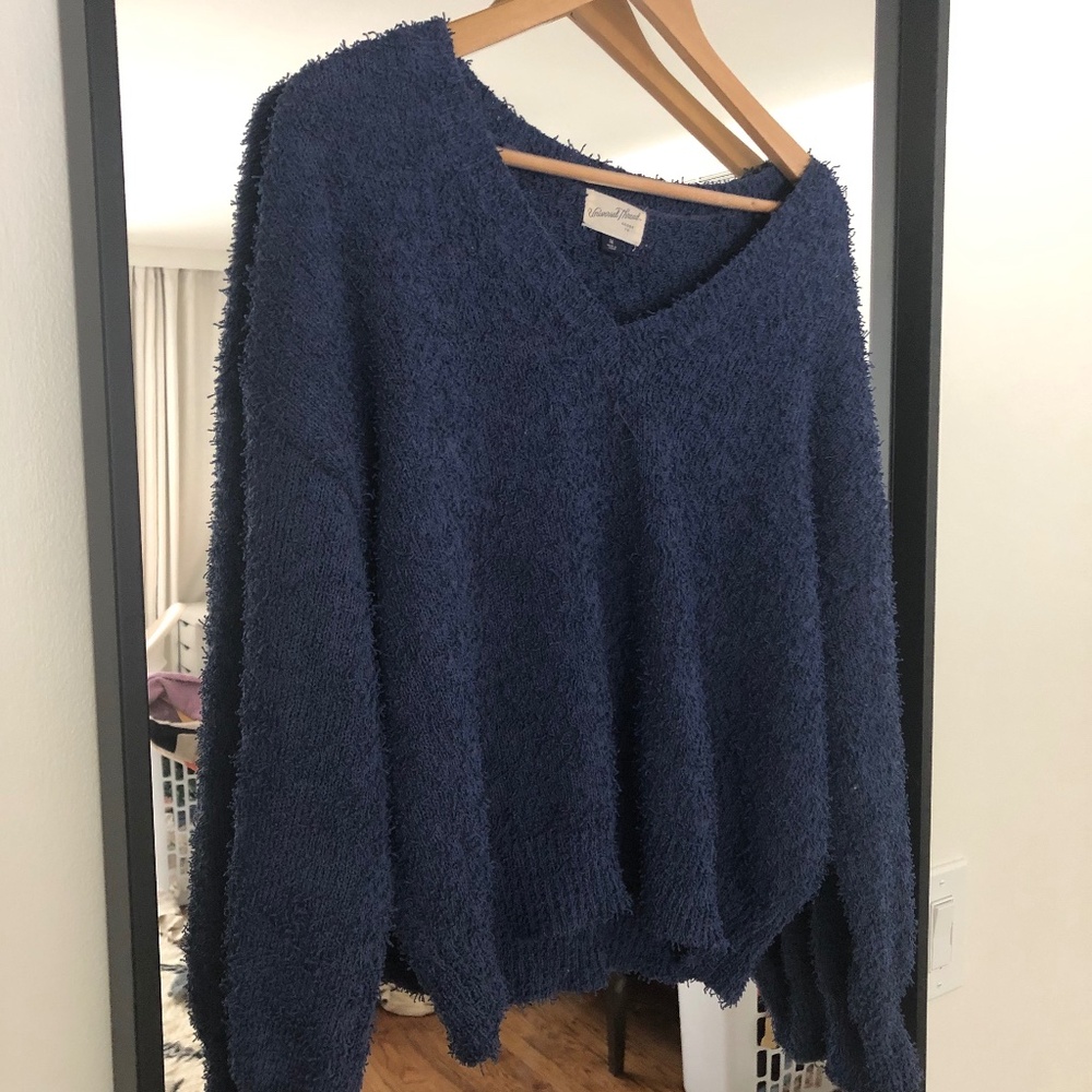Target Universal Thread - Eyelash Blue V Neck Sweater - Women's Size Medium
